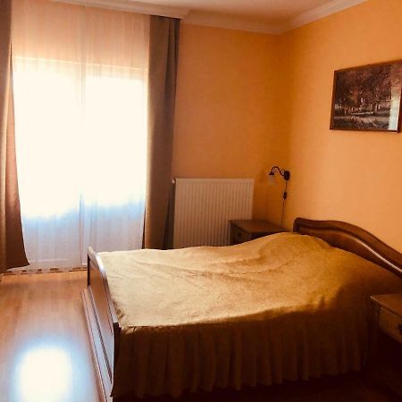 Horvath Vendeghaz Hotel Orosháza Eksteriør billede