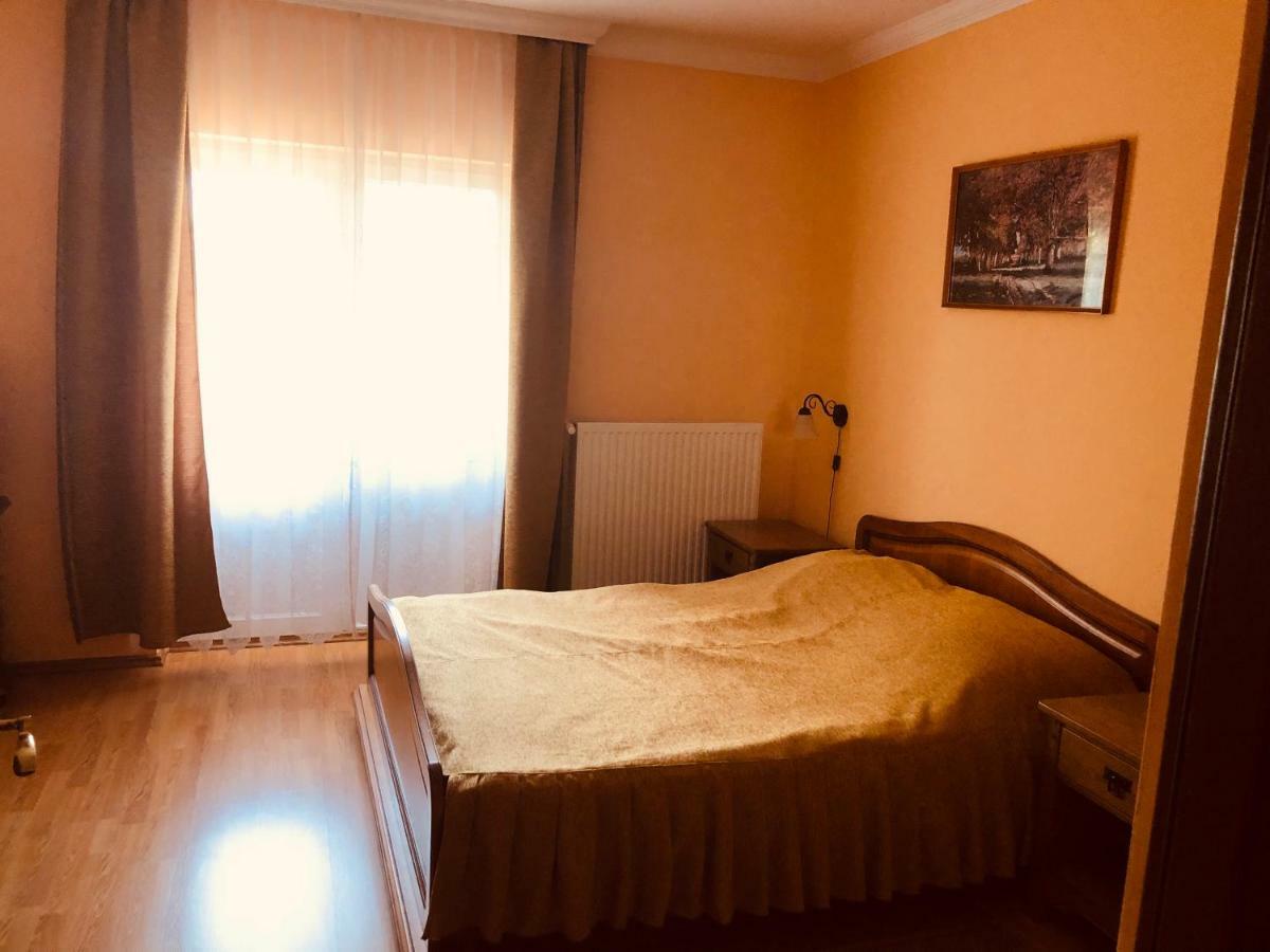 Horvath Vendeghaz Hotel Orosháza Eksteriør billede